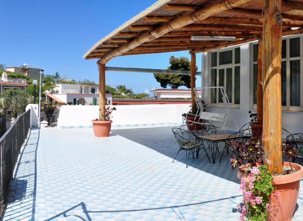 Hotel Residence Villa Teresa カザミッチョラ・テルメ エクステリア 写真